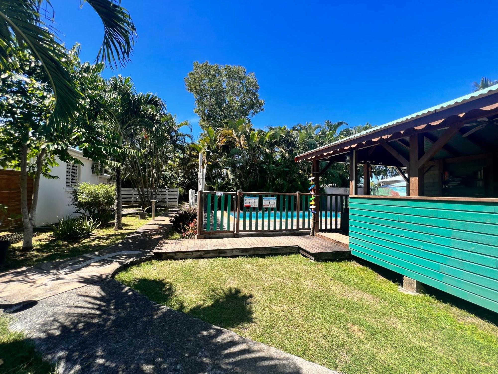 Baz Creole Villa Deshaies Exterior photo