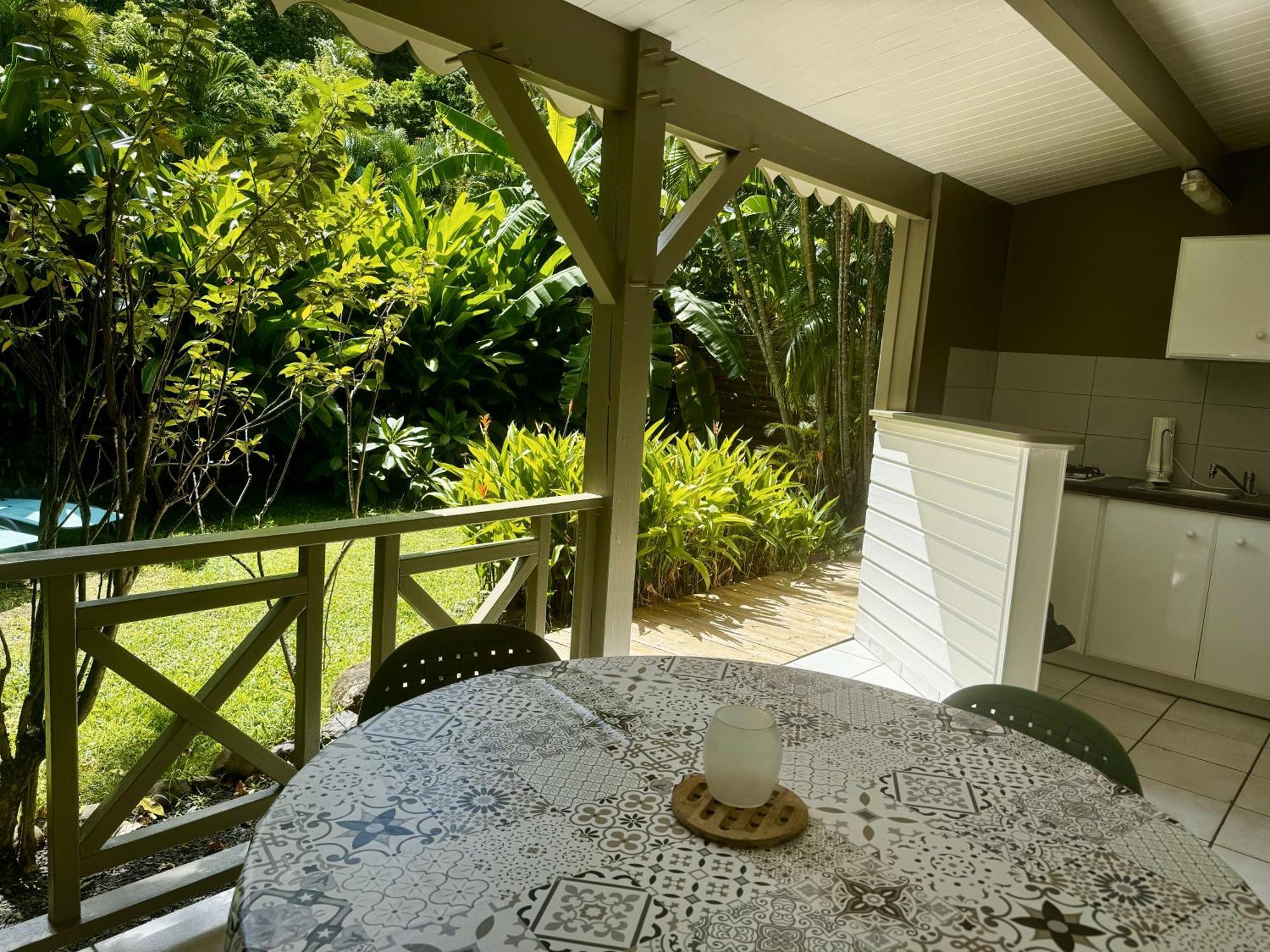 Baz Creole Villa Deshaies Exterior photo